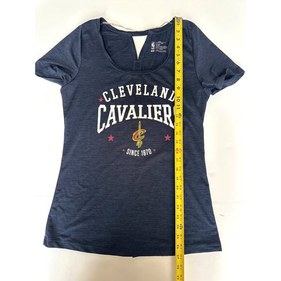 NBA Team Cleveland Cavaliers Navy Scoop Neck T-Shirt Short Sleeve M - Picture 6 of 7